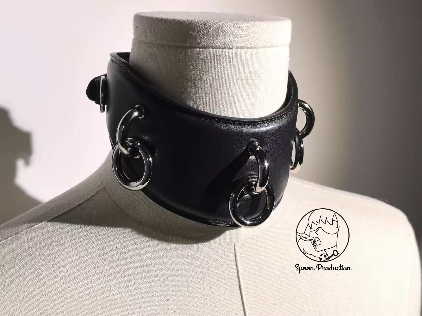 Curved Restraint Collar (Light Restriction)