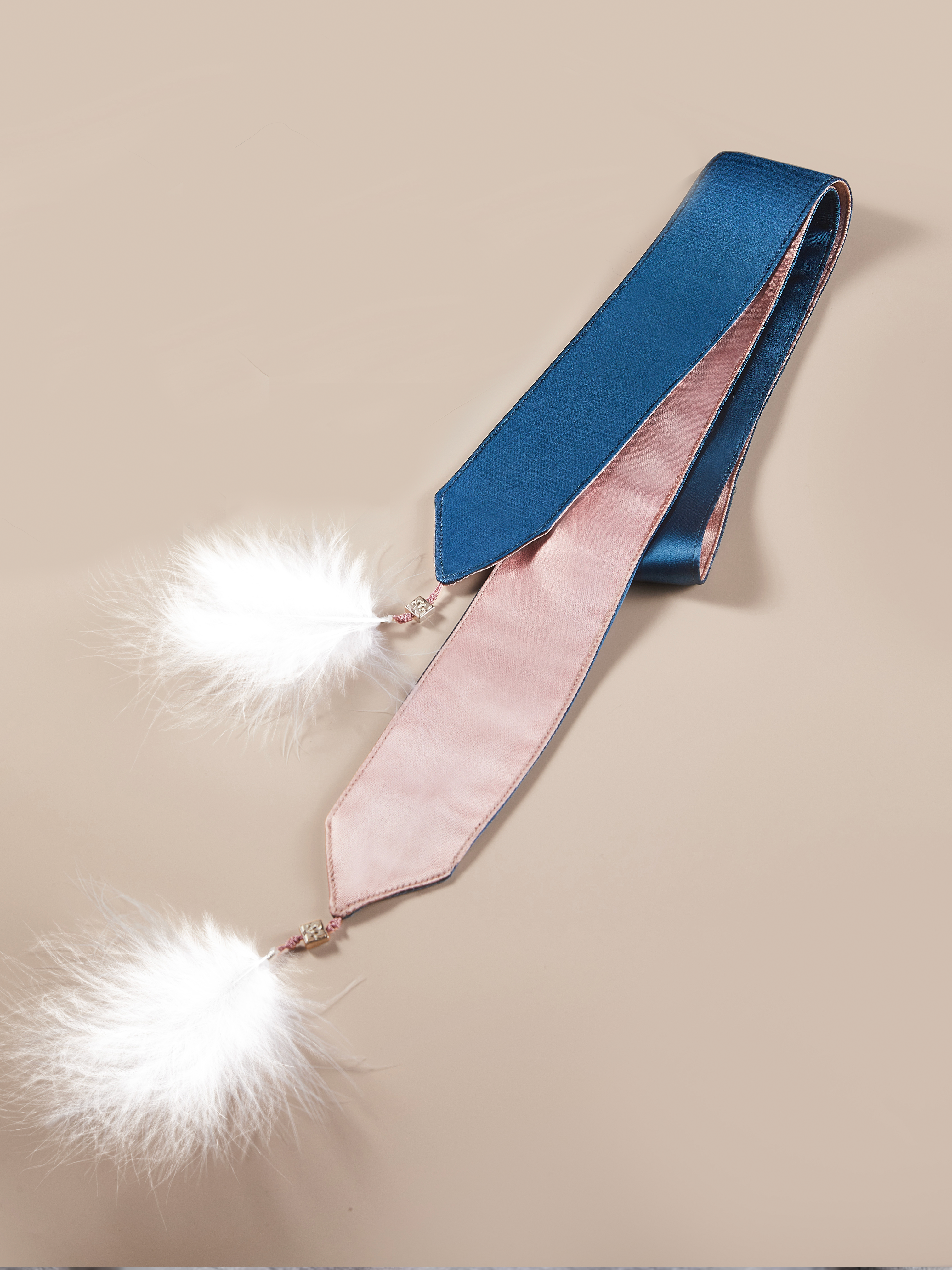 Binding Strap Manoeuvro