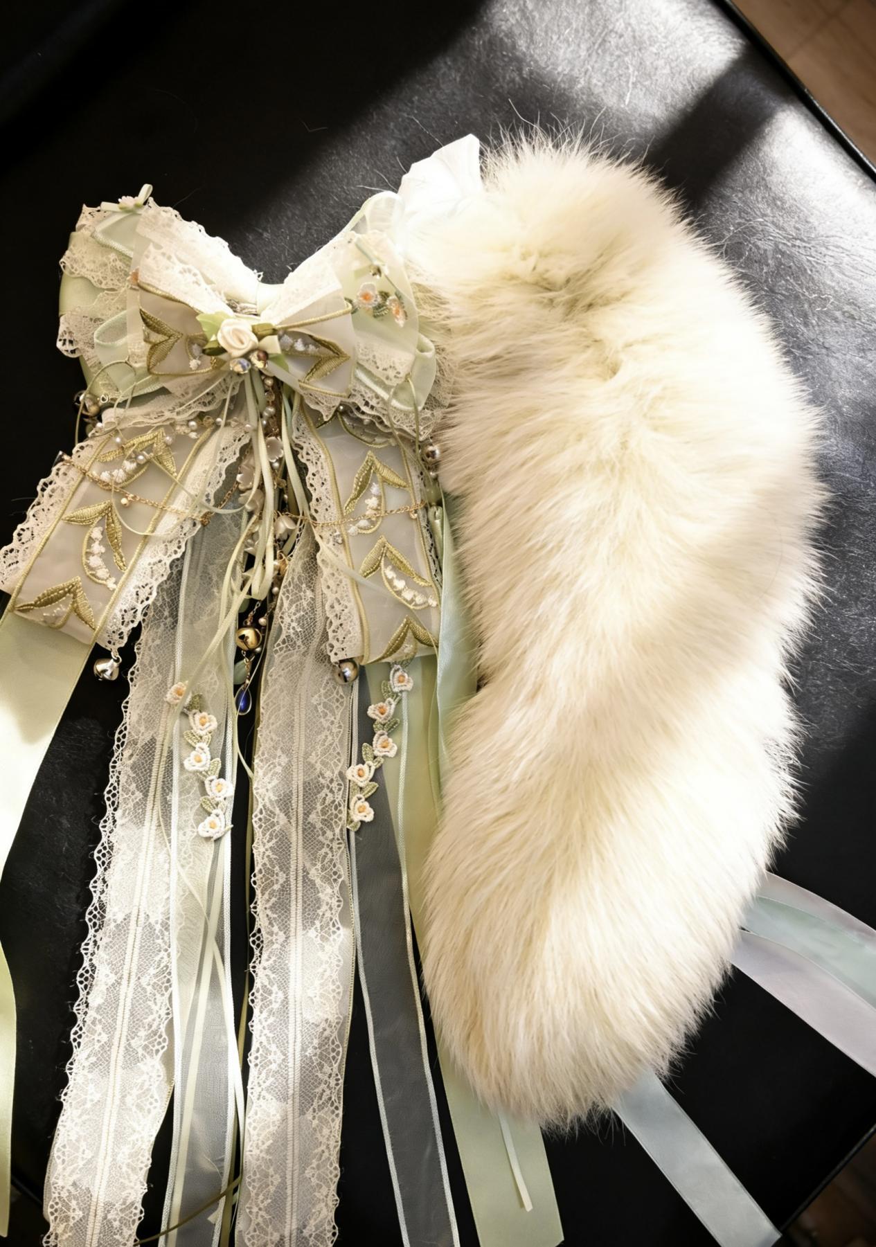 Fox Tail Butt Plug by Undulate